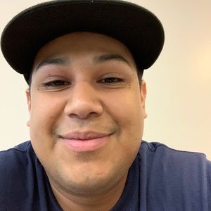 Meet your Posher, Luis